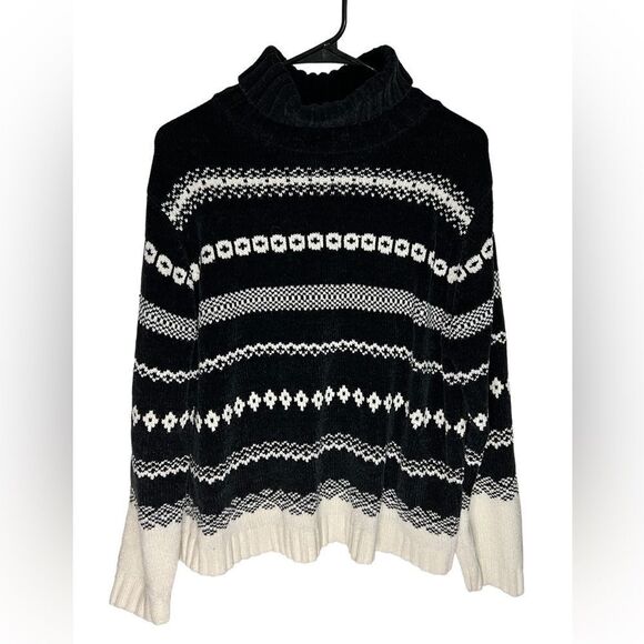Carolyn Taylor Black and White Soft Striped Sweater - Picture 1 of 3